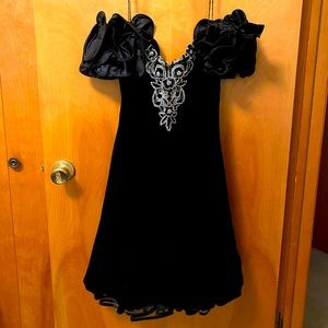 Vintage Black Velvet Party Dress